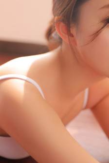 办公室的超短裙女教师美女